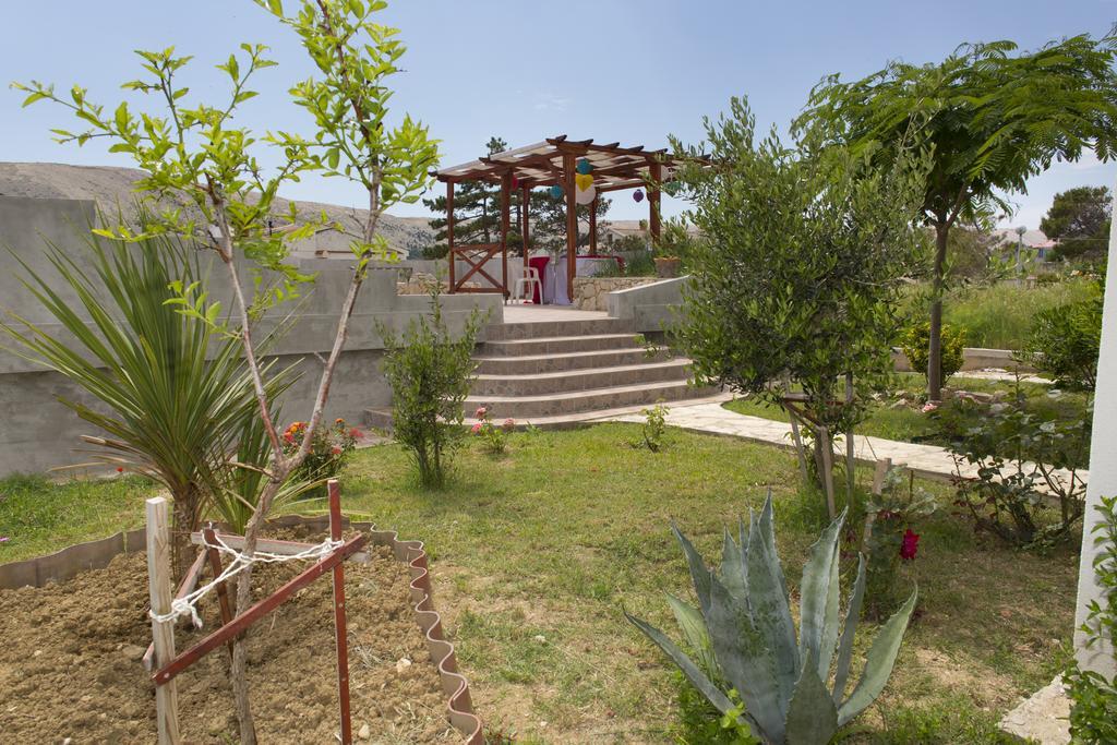 Sea Margarita Apartment Pag Town Dış mekan fotoğraf
